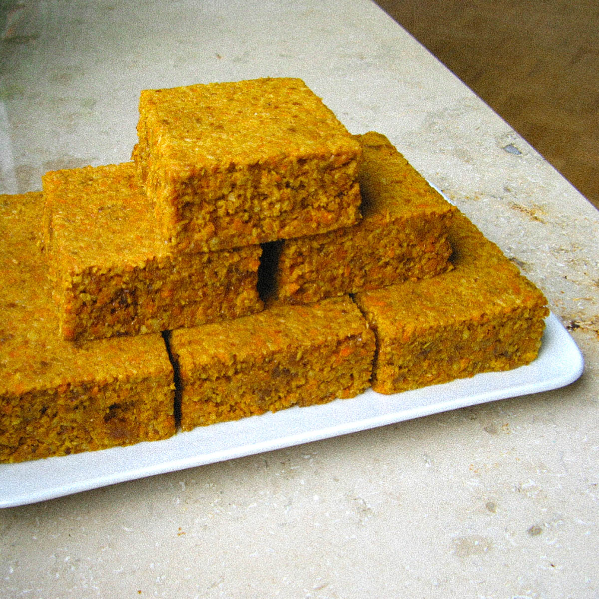 Gezonde wortel-cakejes uit de Makkelijke Moestuin